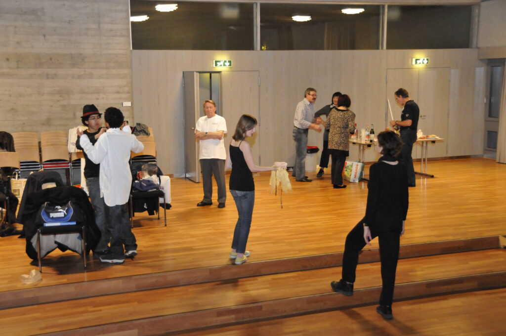 Theaterarbeit ist Teamarbeit - und benötigt viele Menschen, die mitdenken.