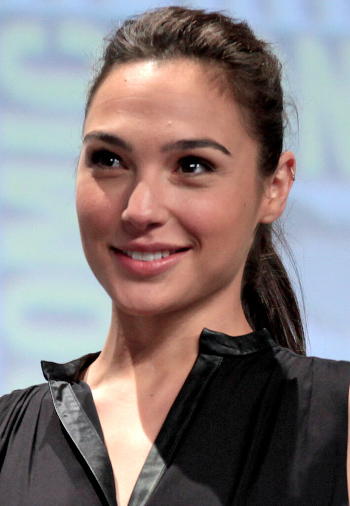 Gal Gadot, 2014, by Gage Skidmore – Commonsense SDCC
